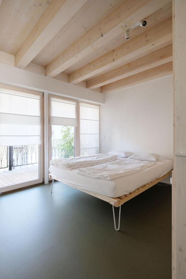 Schick Und Luftig Im Herzen Von Linz Luaran gambar