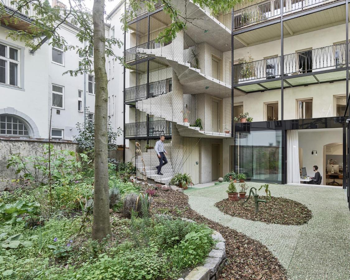 Schick Und Luftig Im Herzen Von Linz Luaran gambar